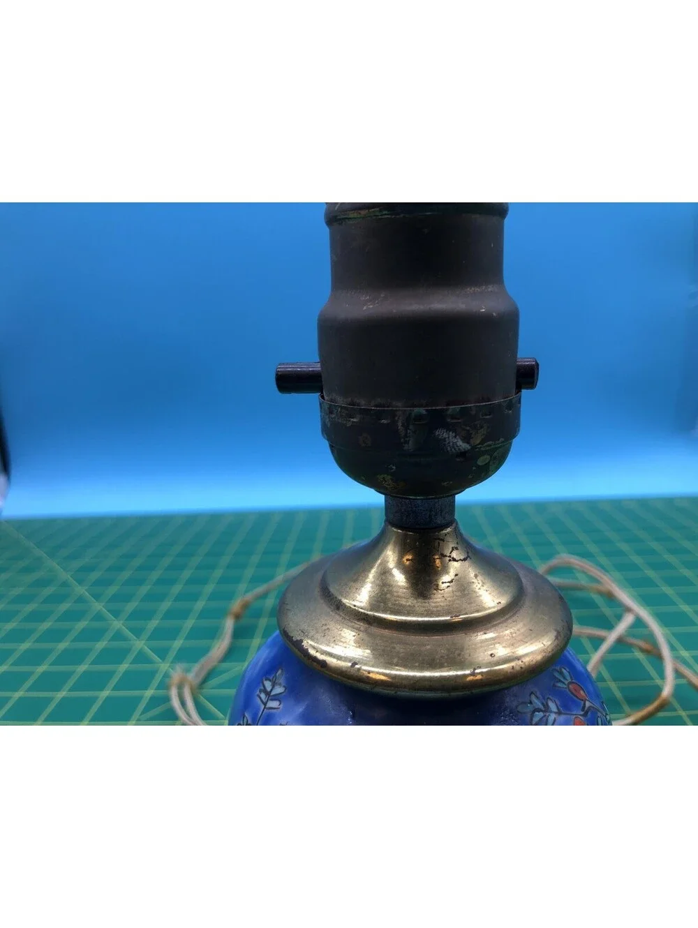 Vintage Blue Ceramic Table Lamp Bird Floral Wood Base Small Made In Japan